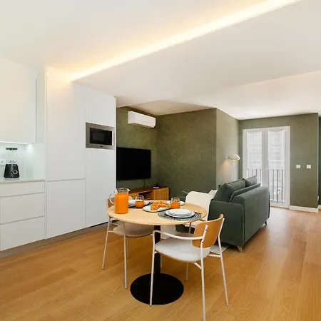 Whome Light-filled With A True Neighborhood Feel