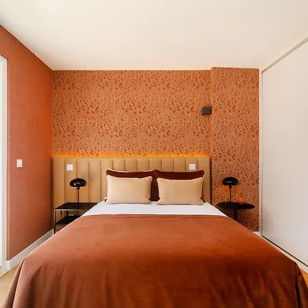 Whome Light-filled With A True Neighborhood Feel リスボン