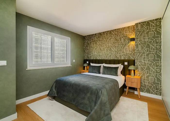 Whome Light-filled With A True Neighborhood Feel