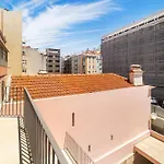 Whome Light-filled With A True Neighborhood Feel Lisboa