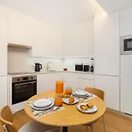 Whome Light-filled With A True Neighborhood Feel * Lissabon